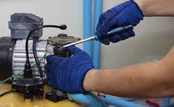 Conserto de Bomba de Água